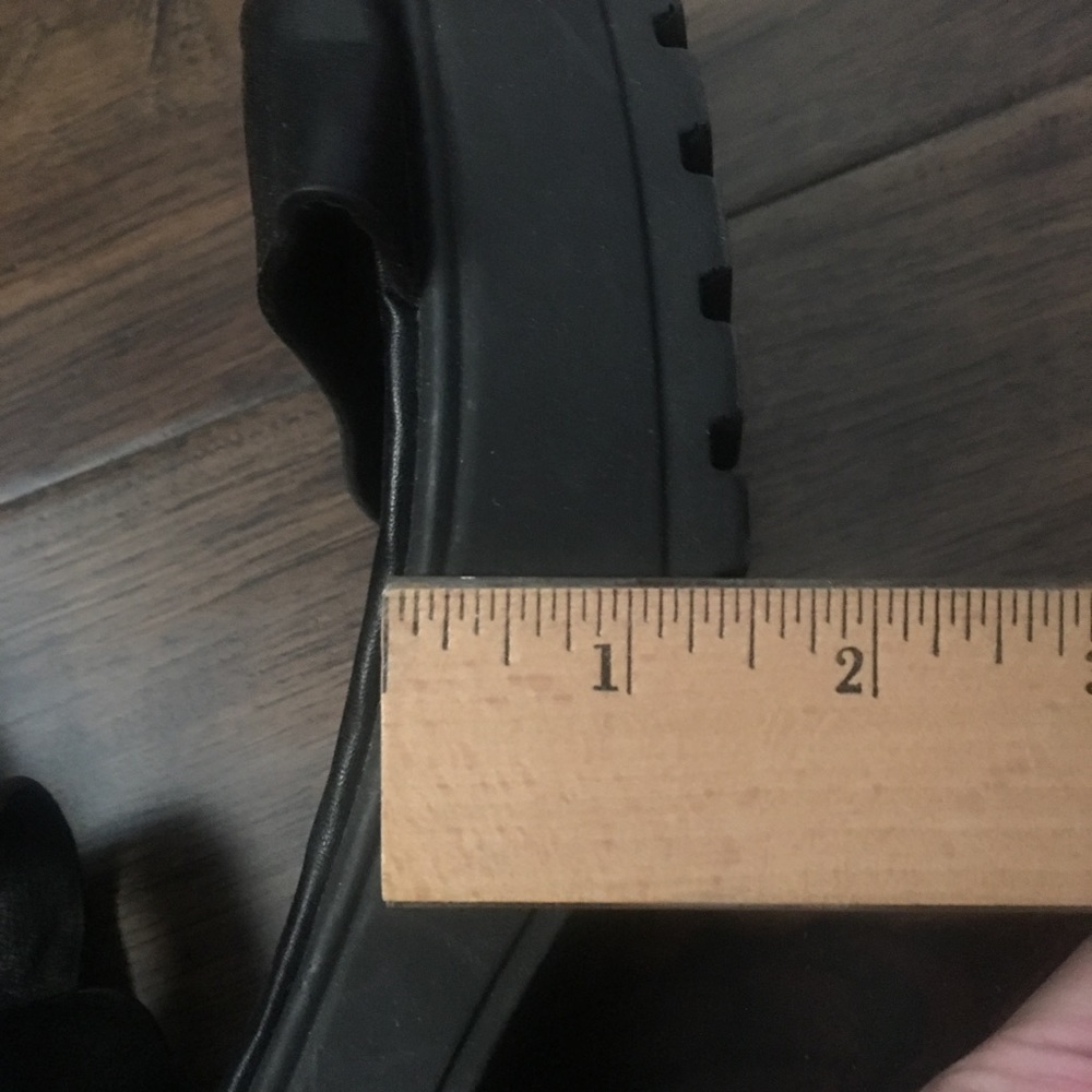 STEVE MADDEN Black Gelato Platform Sandals - Picture 8 of 9